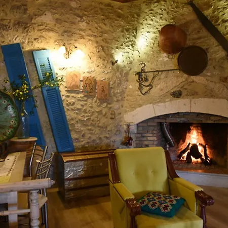 House With 2 In Rethymno, With Wonderful Mountain View, Private Rethimno