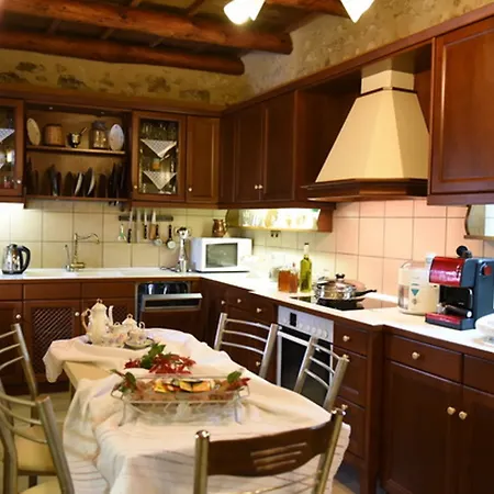 House With 2 In Rethymno, With Wonderful Mountain View, Private
